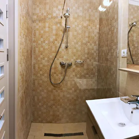 Turquoise Apartment Navodari